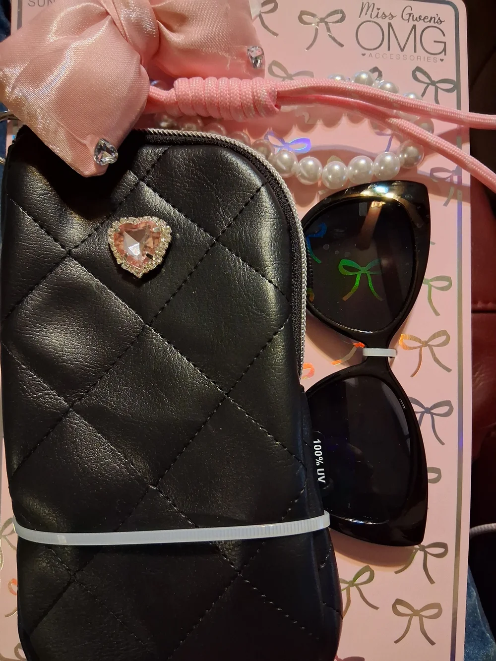 Miss Gwen's OMG Kids Pink Bow Sunglasses Set with Black Quilted Case. 3+